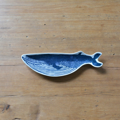 katakata 切り抜き印判手皿 - クジラ